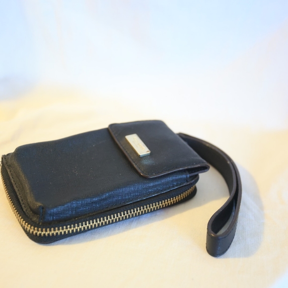 Kate Spade Kirstie Newbury Lane Black Leather Wristlet - Picture 5 of 10